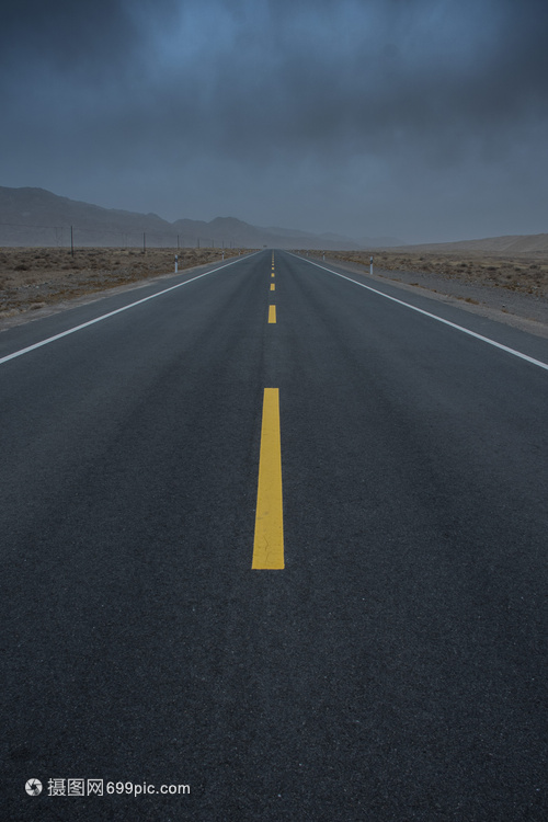 沙漠公路橋梁 連接荒蕪的奇跡與挑戰(zhàn)