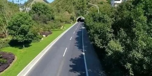四好農村路丨從經濟通道變身文化長廊，建德這條隧道厲害了
